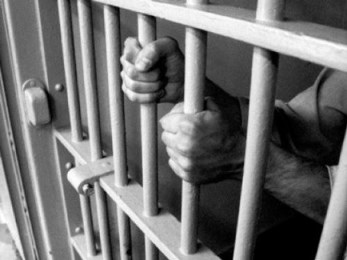 ქუთაისის ციხეში პატიმარი შიმშილობს, მის მეუღლეს კი პროკურორი ემუქრება